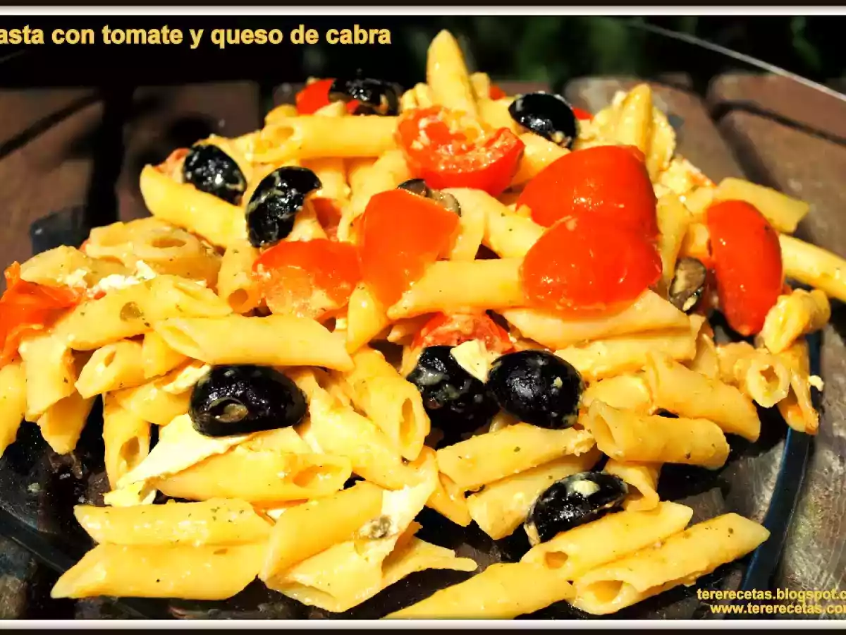 Pasta con tomates cherry y queso de cabra. - foto 3