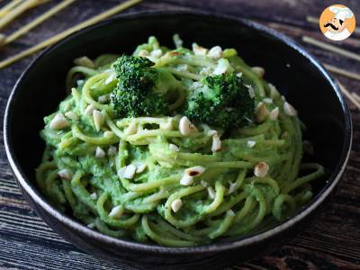 Pasta cremosa con brócoli y almendras: un plato fácil de preparar y sabroso - foto 2