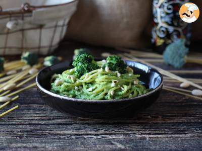 Pasta cremosa con brócoli y almendras: un plato fácil de preparar y sabroso - foto 4