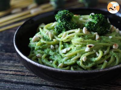 Pasta cremosa con brócoli y almendras: un plato fácil de preparar y sabroso - foto 5