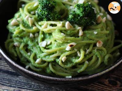 Pasta cremosa con brócoli y almendras: un plato fácil de preparar y sabroso - foto 6