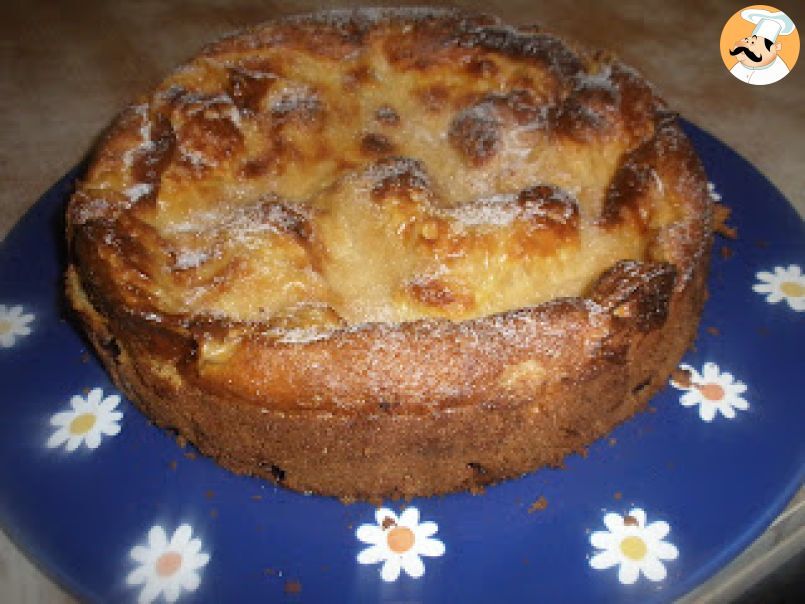 Pastel de cerezas y crema de vainilla