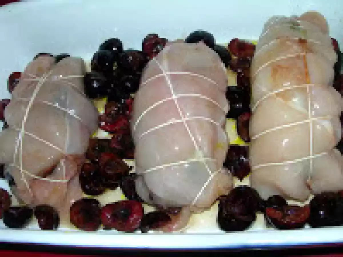 Pechuga de pollo rellena de cerezas en dos versiones. Paso a paso - foto 8