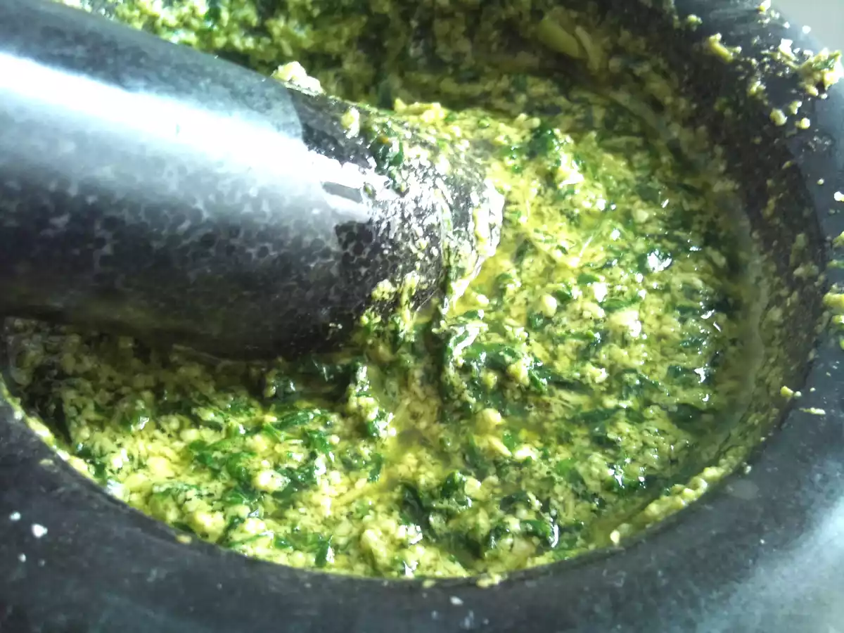 Pesto alla genovese ? Salsa Pesto a la genovesa - foto 2
