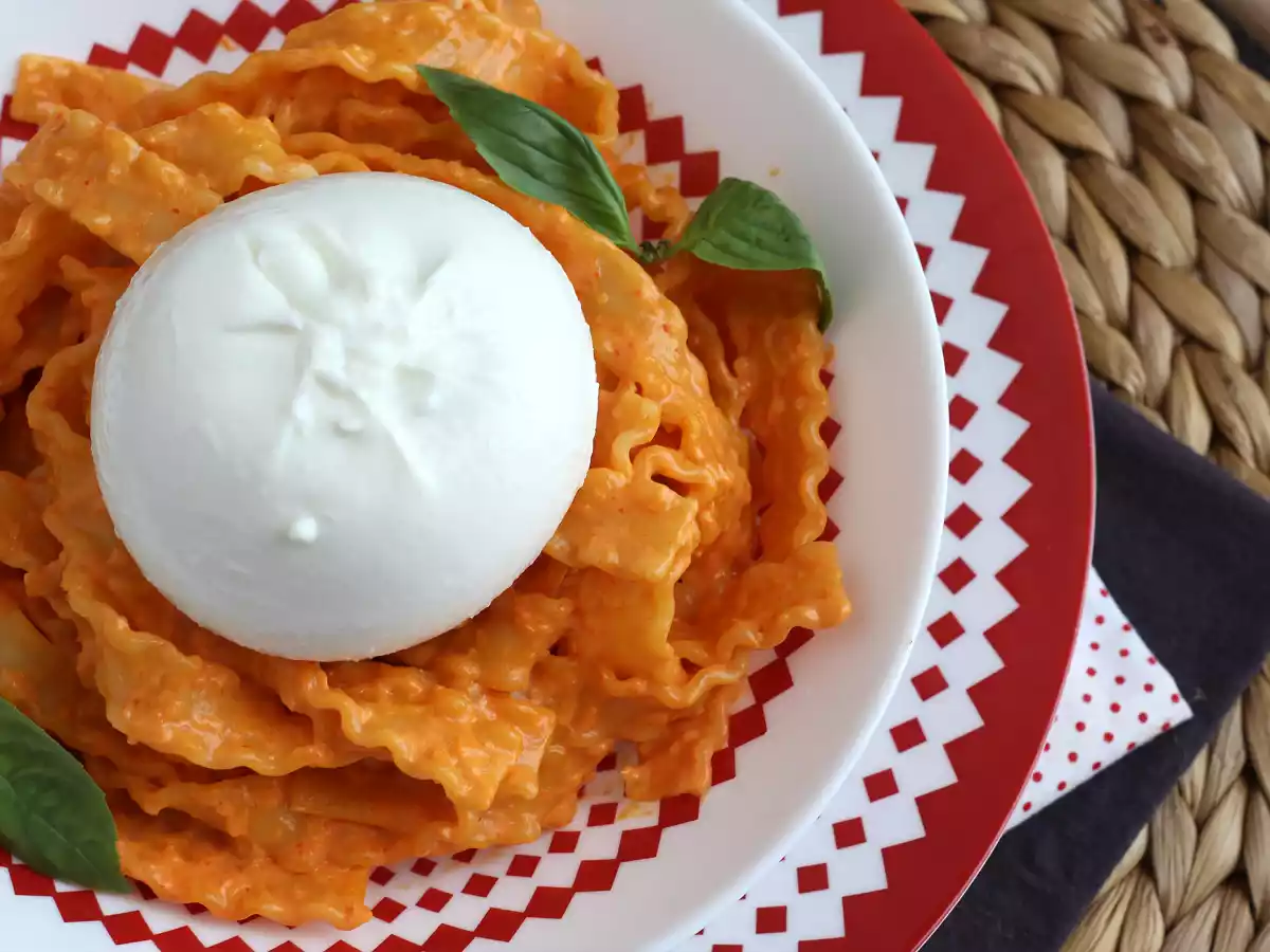 Pesto calabrese con pasta y burrata cremosa - foto 6