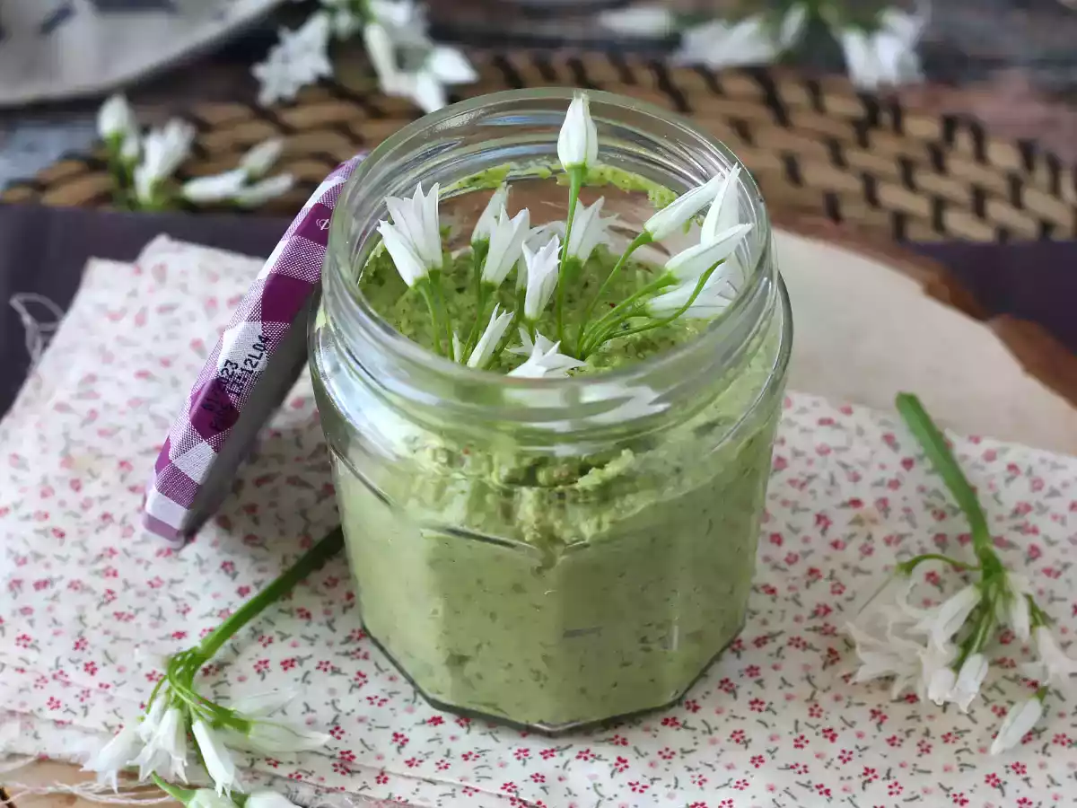 Pesto de ajo de oso (ajo silvestre)