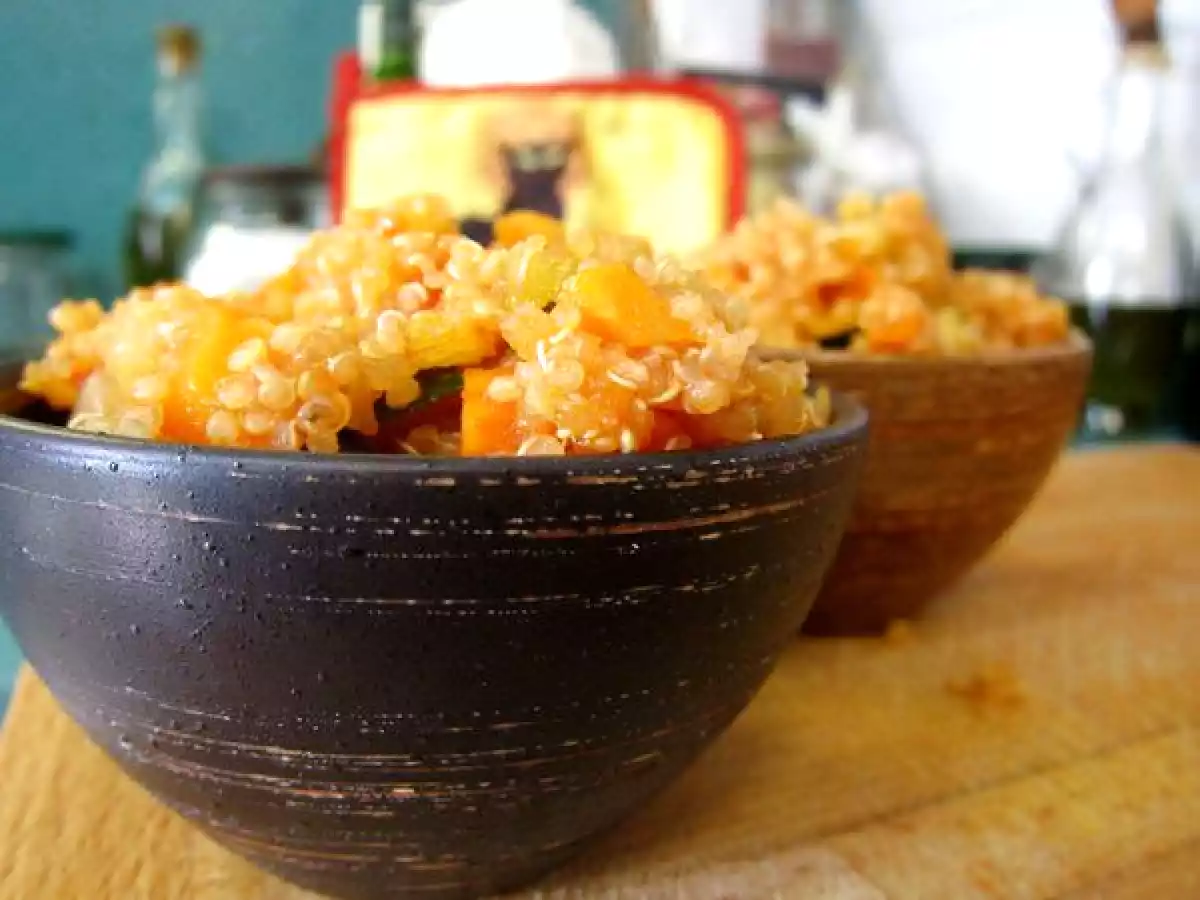 Pimientos verdes rellenos de quinoa con verduritas - foto 2