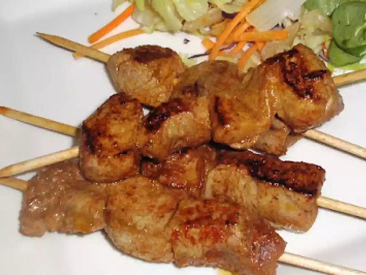 PINCHOS DE SOLOMILLO DE CERDO EN ADOBO - foto 2