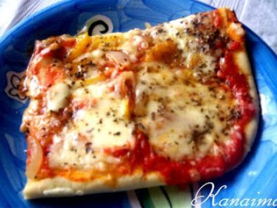 Pizza con pimentón y cebolla caramelizada - foto 3