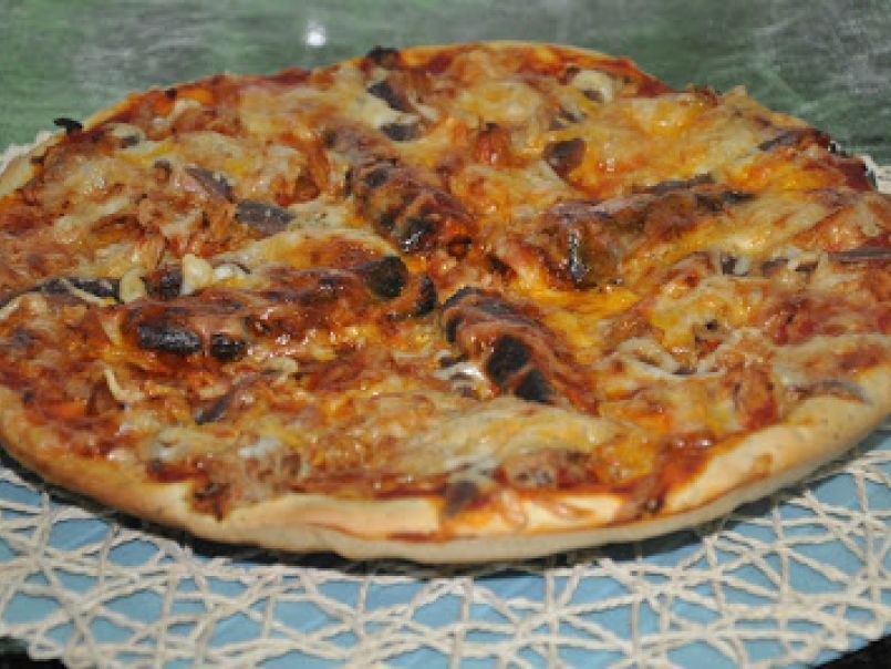 Pizza De Atún, Anchoas Y Sardinas
