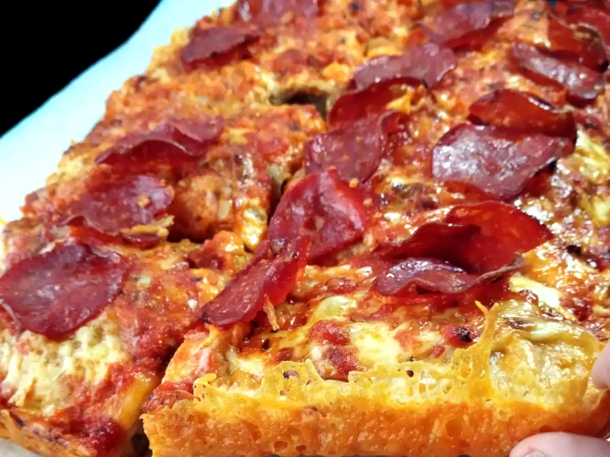 Pizza estilo Detroit (desde la ciudad del motor) - foto 5