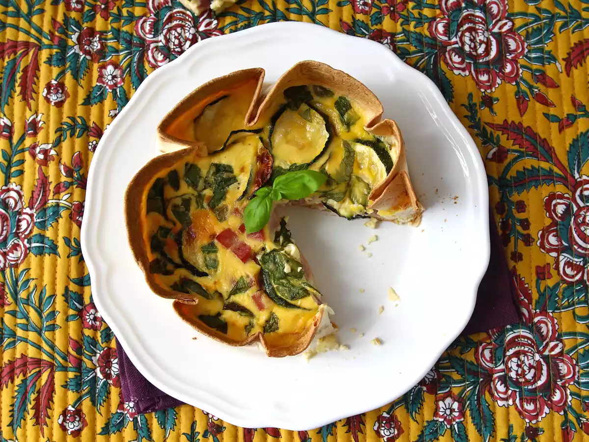 Quiche rústica con base de tortilla de trigo: ligera, doradita y muy rica - foto 6