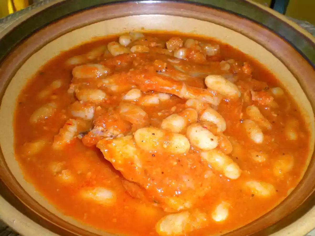 Raya con judias blancas