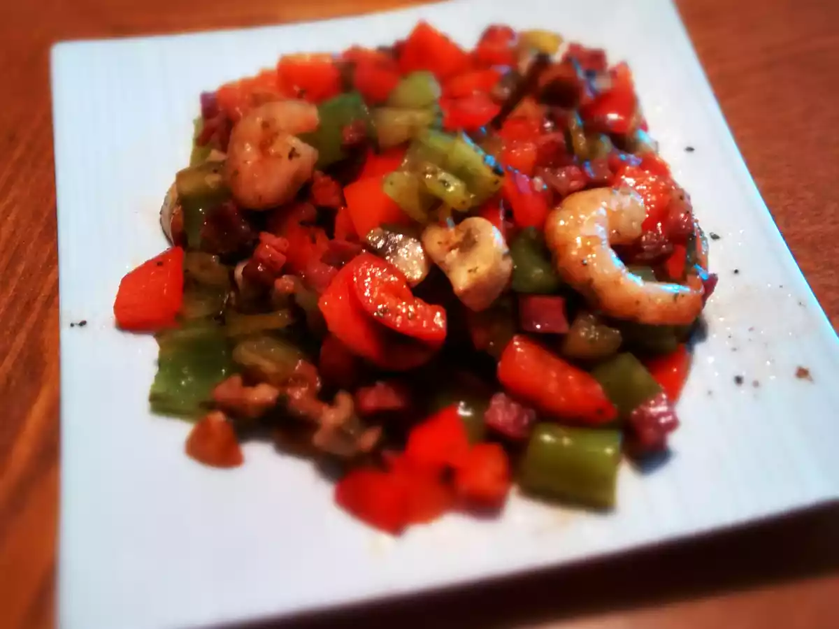 Revuelto con jamón serrano y gambas - foto 2