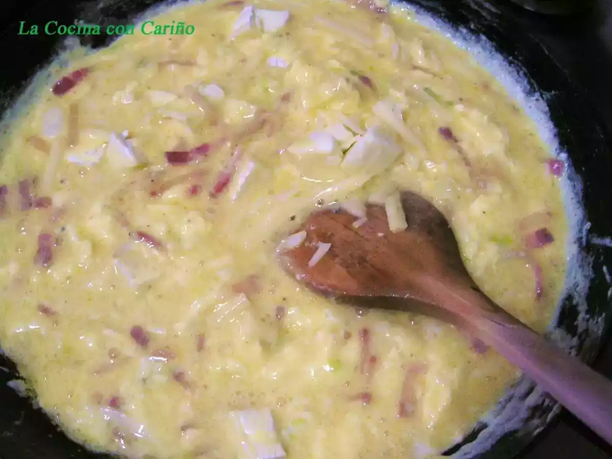 Revuelto con quesos y papas a lo pobre - foto 6