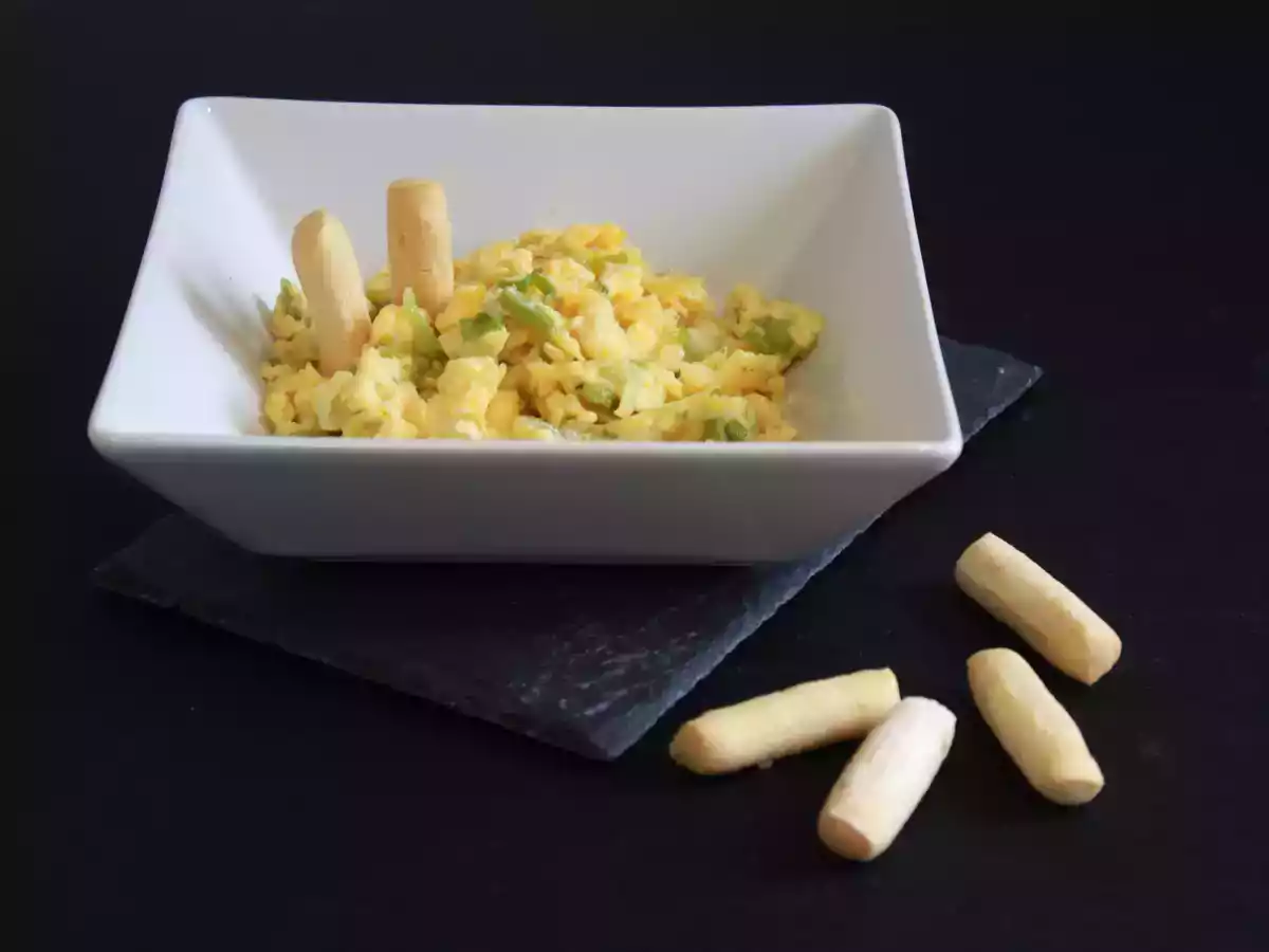 Revuelto de ajos tiernos con huevo - foto 2