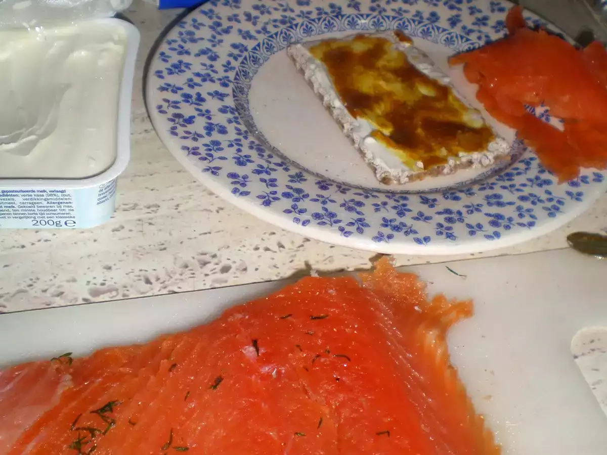 Salmon marinado con ginebra y enebro (Gravlax with Gin) - foto 2
