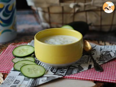 Salsa de yogur griego, pepino y cebolla - foto 4