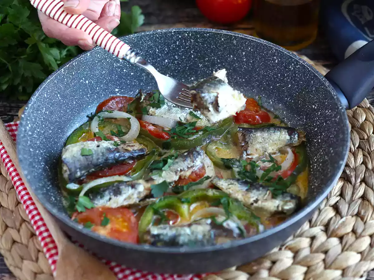Sardinas guisadas, receta fácil y barata - foto 3