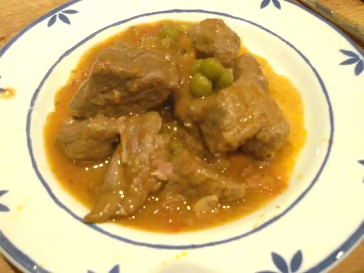 Spezzatino di Manzo (Ragut de añojo)