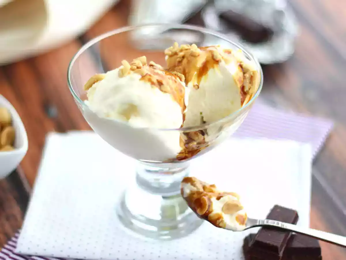 Sundae, el suave helado americano con caramelo y cacahuete - foto 3