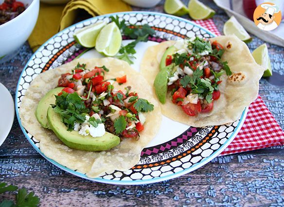 Tacos vegetarianos de lentejas con masa casera