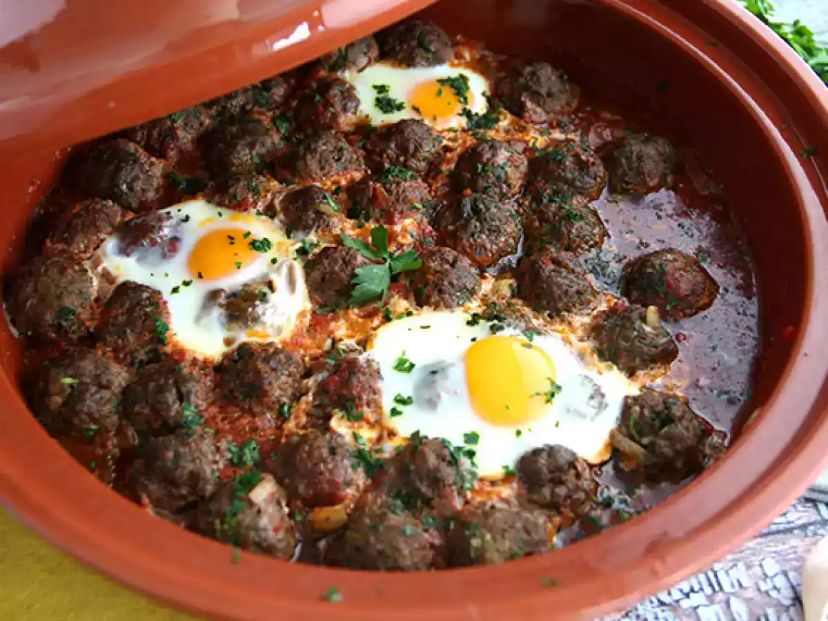 Tajine de kefta (albóndigas de ternera con hierbas y especias)