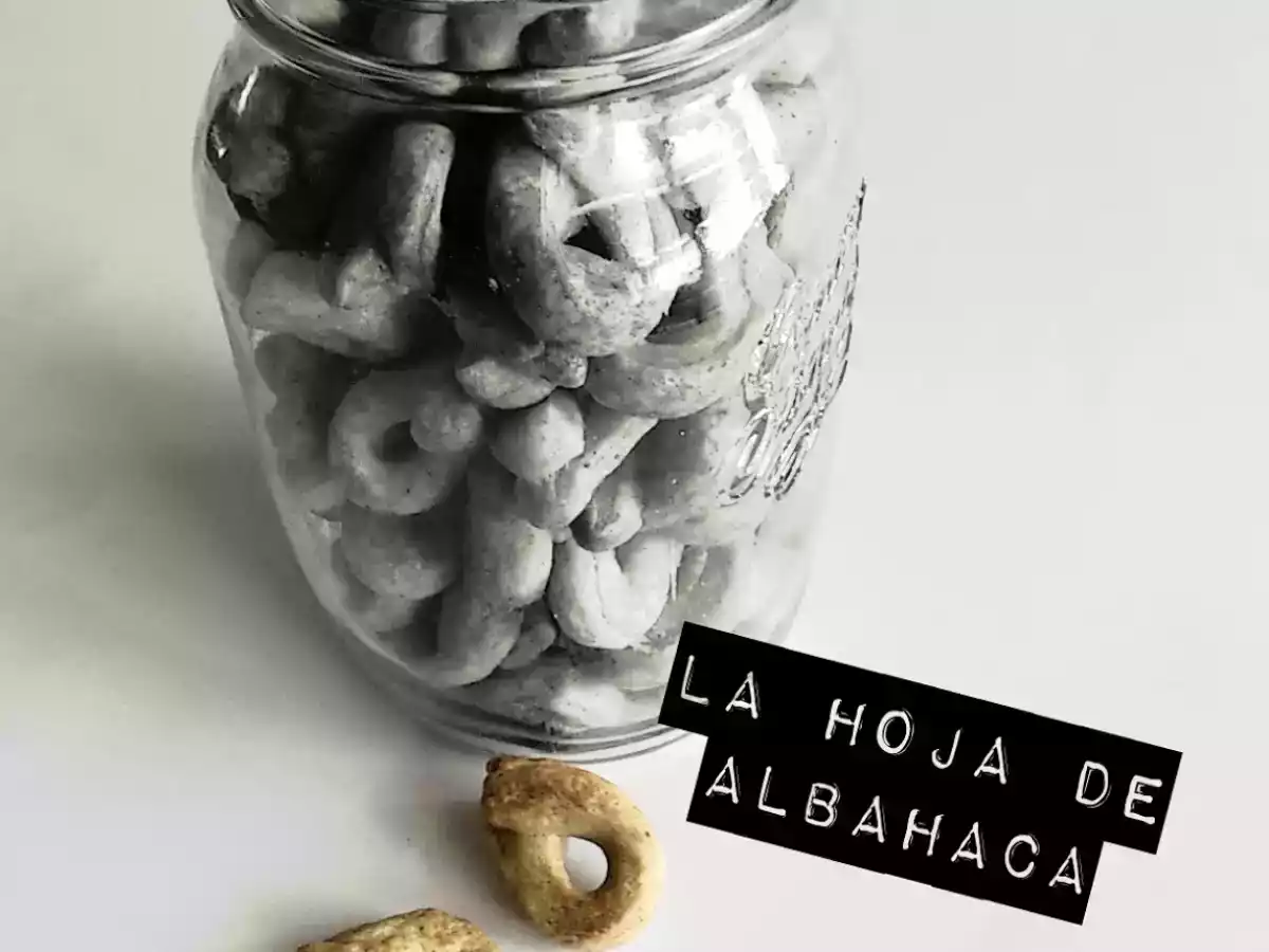 Taralli a la pimienta negra-Taralli al pepe nero - foto 2