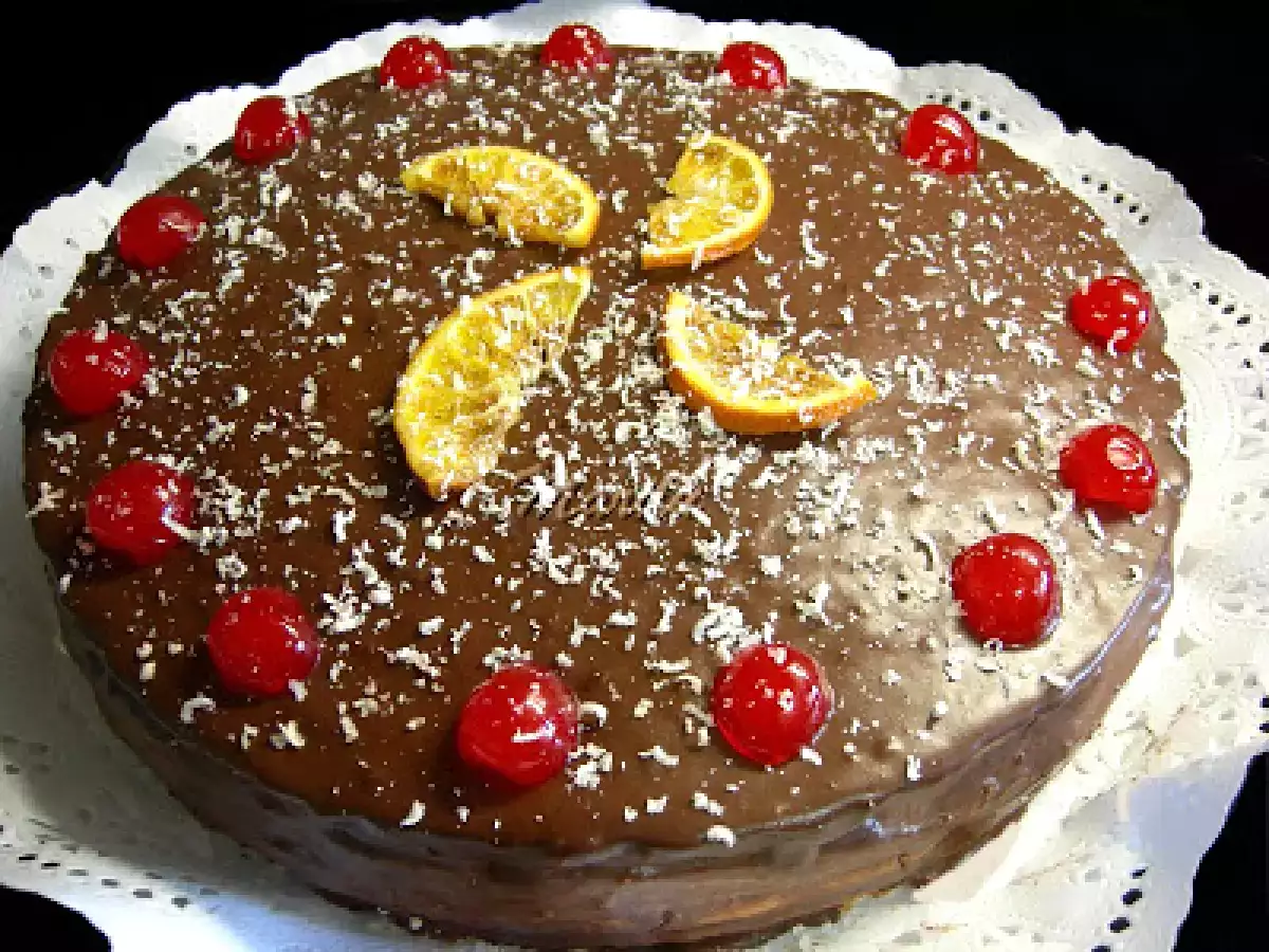 TARTA DE ALMENDRA, NATA Y CHOCOLATE - foto 4