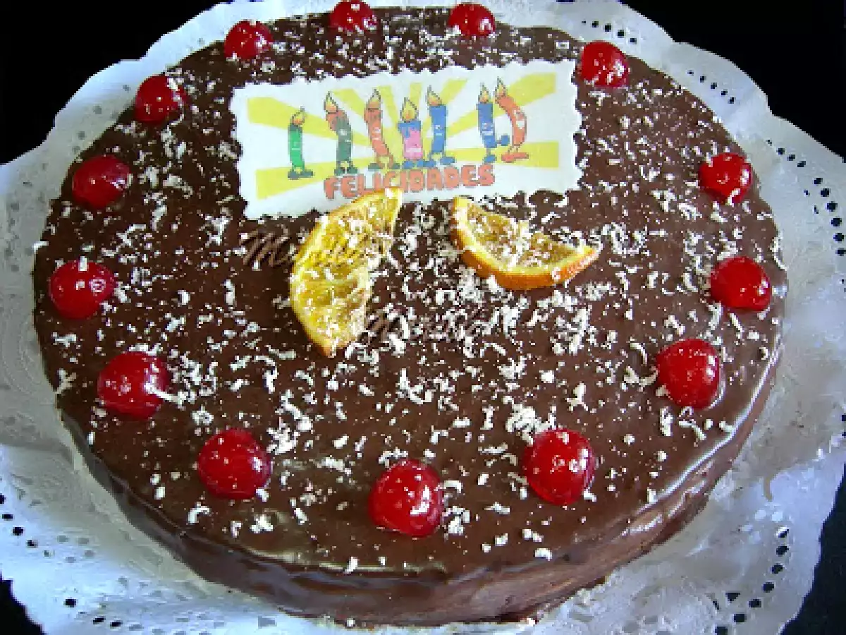 TARTA DE ALMENDRA, NATA Y CHOCOLATE - foto 6