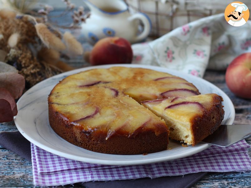 Tarta de melocotón suave y esponjosa