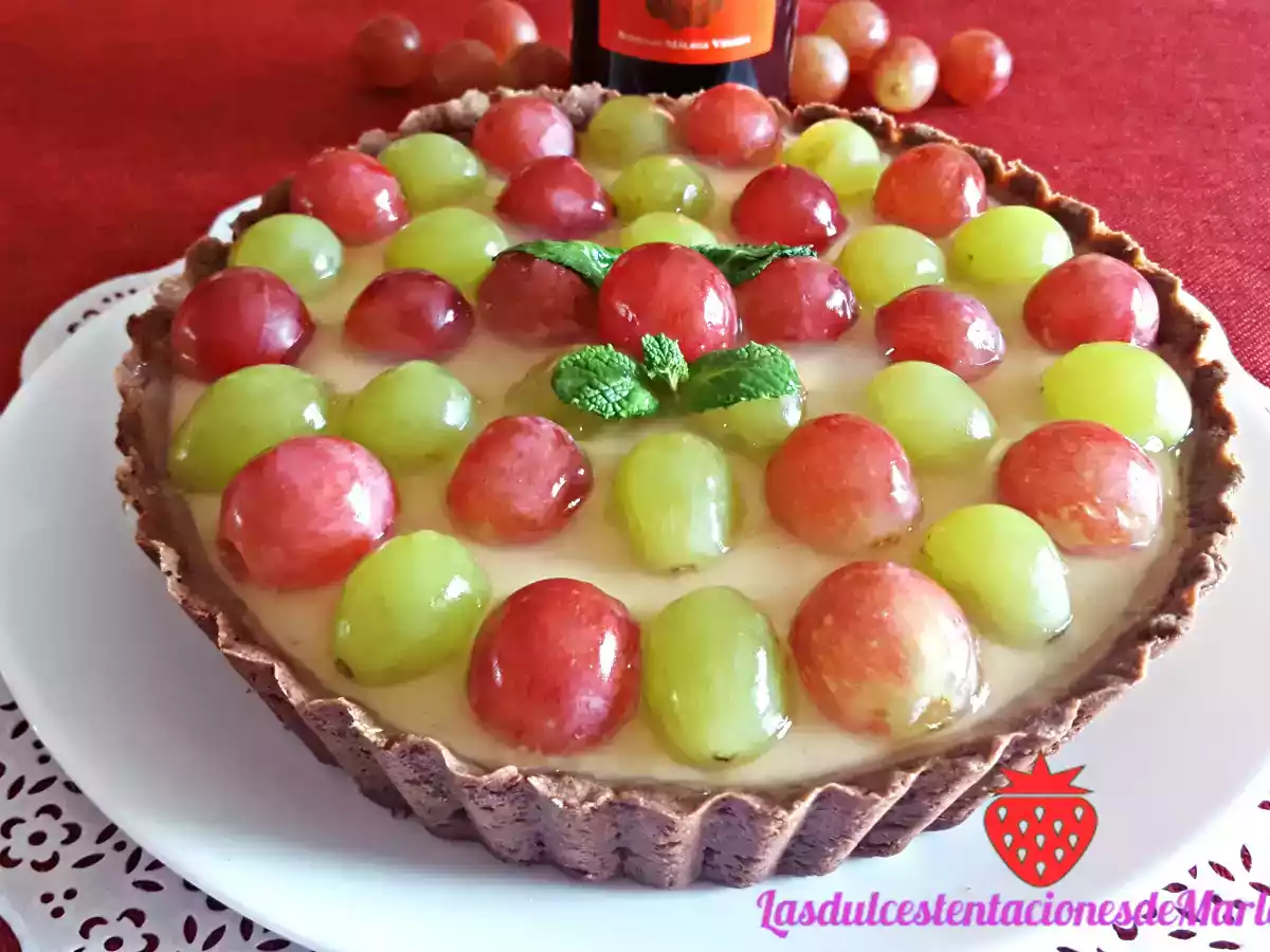 Tarta de Uvas y Crema de Vino Dulce de Málaga