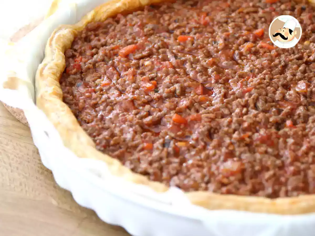 Tartaleta de carne picada y salsa de tomate