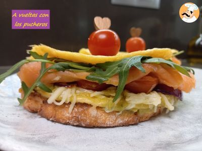 Tosta de tortilla rellena