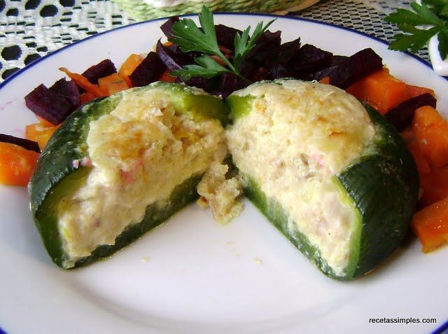 Zapallitos rellenos de pollo y queso - Receta Petitchef